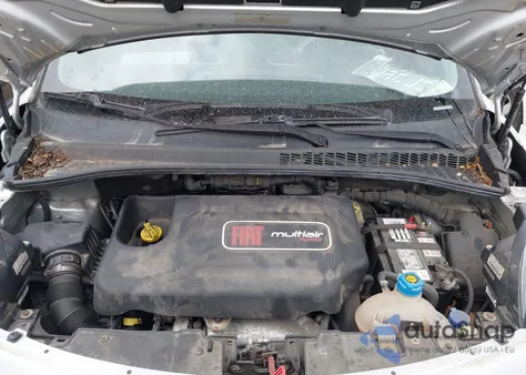 2014 Fiat 500L Easy z USA, uszkodzony, nr VIN ZFBCFABH3EZ000746